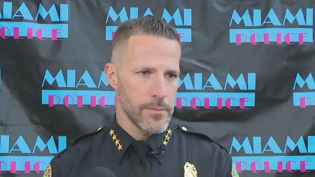 Miami Police's Edwin Lopez says becoming the city's newest Police Chief fulfills a "childhood dream" — CBS Miami, Coconut Creek Schools news