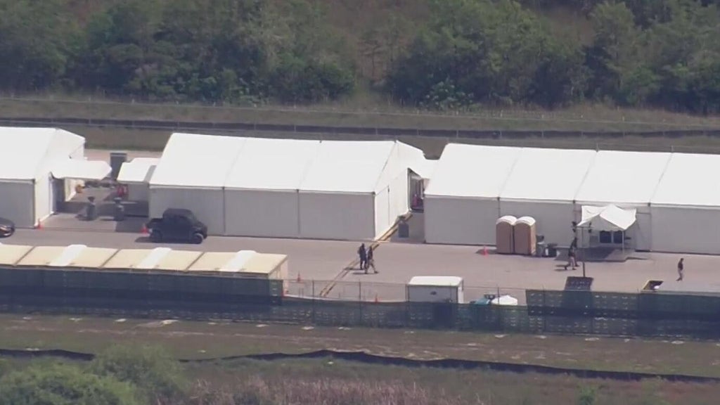ICE says it's moving detainees from Alligator Alcatraz for hurricane season — CBS Miami, Coconut Creek Sports news