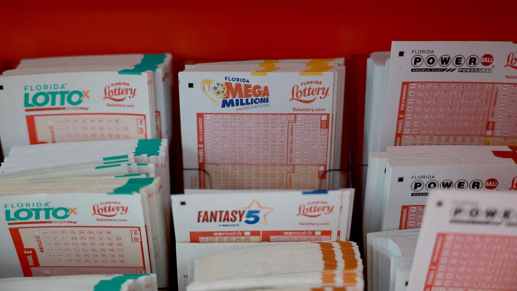 Florida postal employee arrested for stealing winning lottery ticket from mail, cashing it in — CBS Miami, Coconut Creek Real Estate news