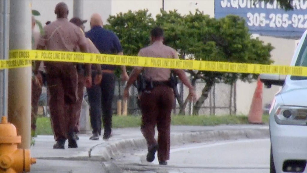 Driver found with gunshot wound after Northwest Miami-Dade crash, deputies say — CBS Miami, Coconut Creek Community news