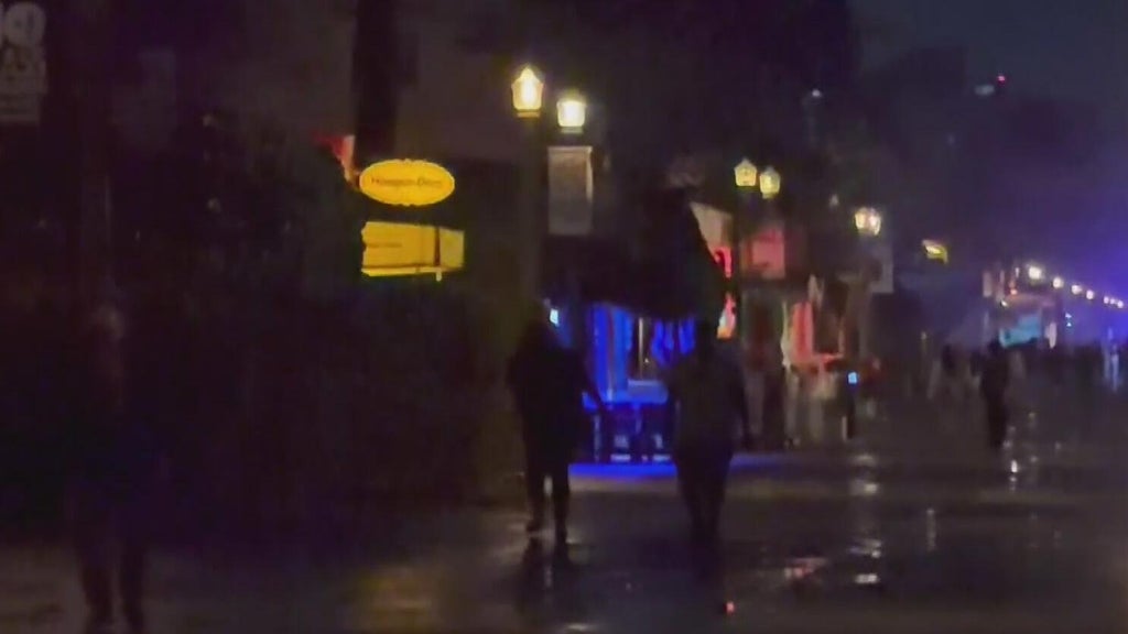 King tides, heavy wind, and coastal flooding impacts South Florida on a soggy Sunday — CBS Miami, Coconut Creek Community news
