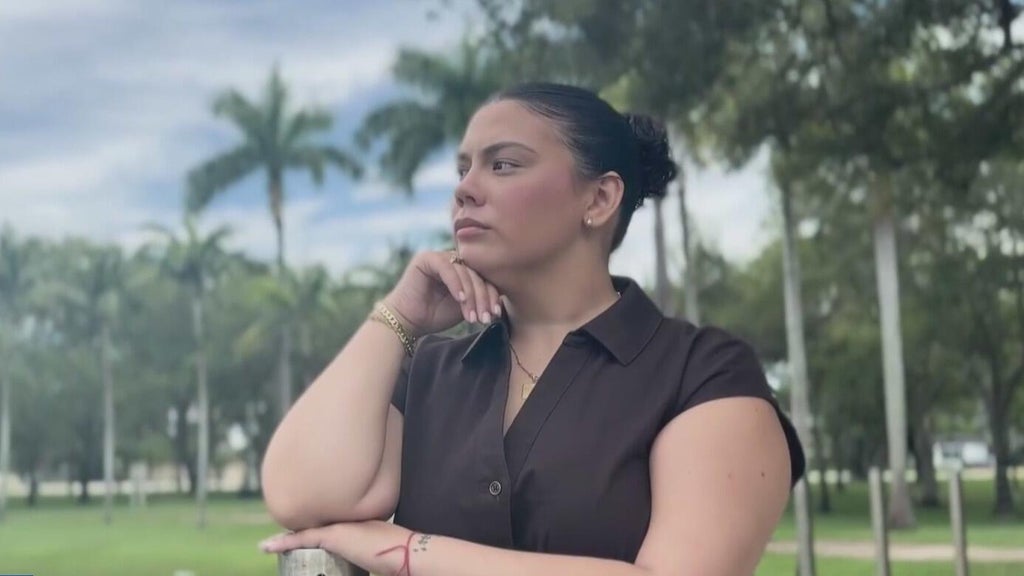 South Florida woman was told she was too young to get mammogram, but she still got breast cancer — CBS Miami, Coconut Creek Community news