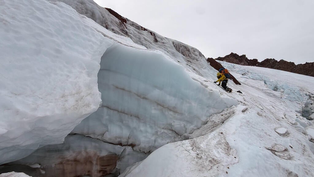 Florida man injured climbing California's Mount Shasta rescued after 2 nights in freezing temps — CBS Bay Area (KPIX), Coconut Creek Health news