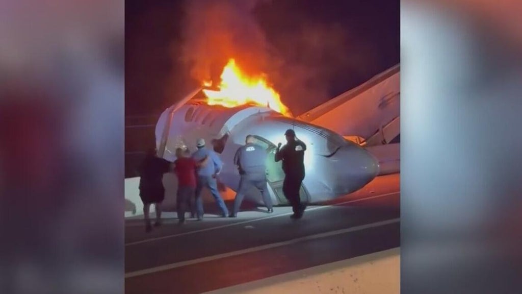 Video shows dramatic rescue attempt after jet crashes onto Texas highway — CBS Miami, Coconut Creek Community news