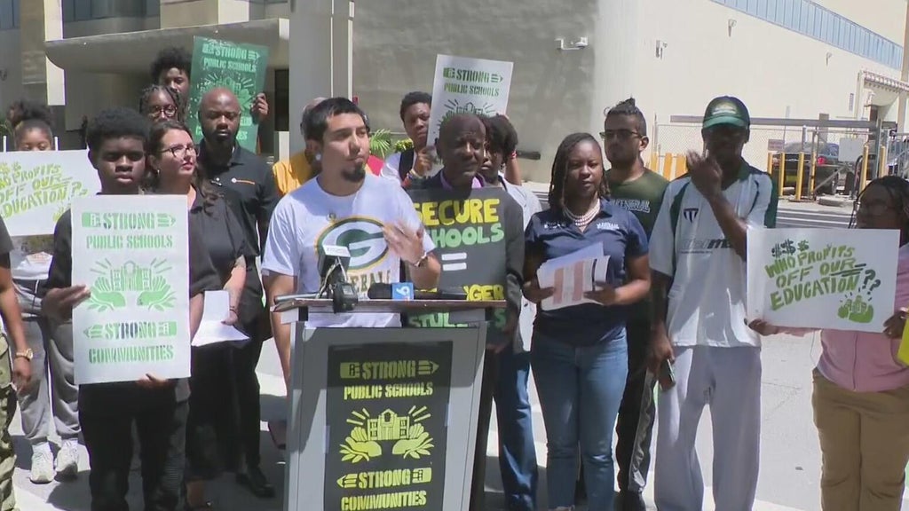 Miami-Dade Public Schools votes for closures of 9 schools — CBS Miami, Coconut Creek Schools news