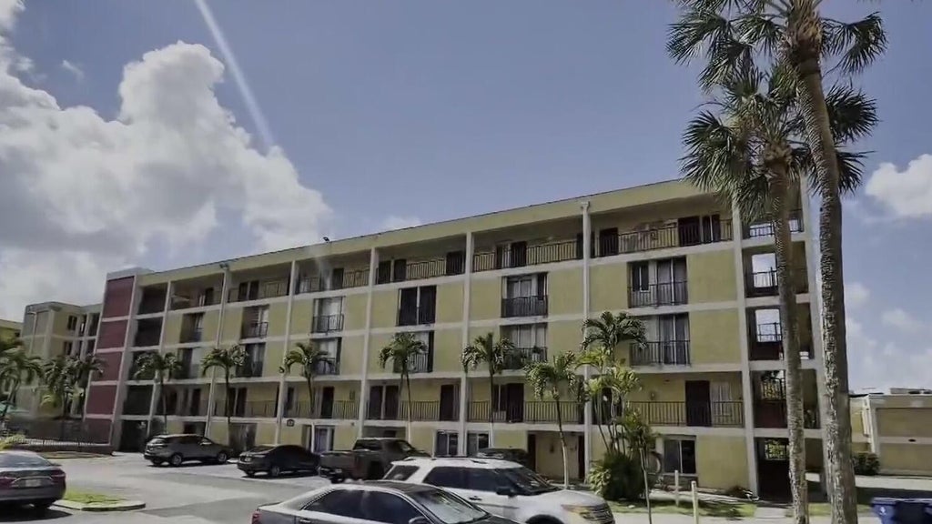 Elderly condo residents in Fontainebleau area says they continue to be stranded by broken elevators — CBS Miami, Coconut Creek Real Estate news