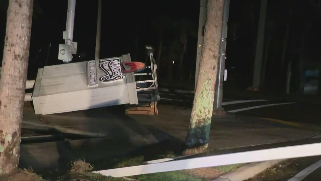 Isaias makes landfall near Destin as Category 2 hurricane — CBS Miami, Coconut Creek Community news