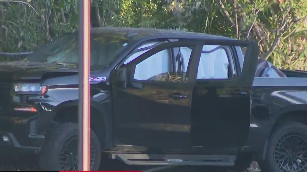 Man shot and killed by Palm Beach deputies after pizza delivery robbery turned to chase — CBS Miami, Coconut Creek Community news