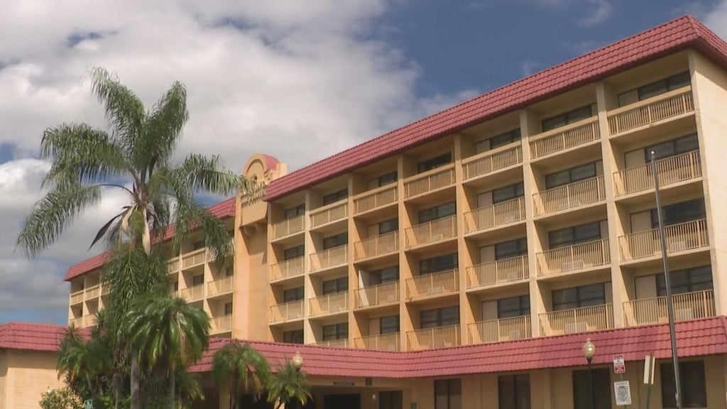Plans are being made to turn a former hotel into housing for Broward veterans — CBS Miami, Coconut Creek Community news
