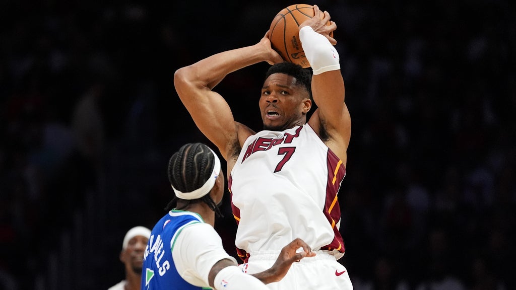 Anthony Edwards scores 45 with nine 3-pointers as Timberwolves rout Heat 131-106 in Giannis Antetokounmpo's debut — CBS Miami, Coconut Creek Business news