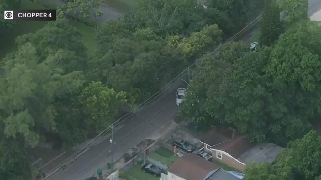 Man found dead near park in northwest Miami-Dade, homicide detectives investigating — CBS Miami, Coconut Creek Health news