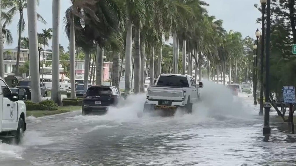 Drivers stranded, roads flooded as king tides send water rushing inland in Fort Lauderdale — CBS Miami, Coconut Creek Community news