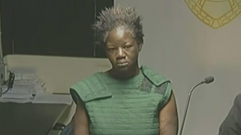 Woman not given bond after being accused of setting a man on fire in northwest Miami-Dade — CBS Miami, Coconut Creek Community news