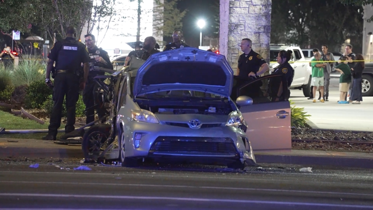Driver killed in crash after trying to maneuver between cars, Houston police say — KHOU 11 (Houston), Coconut Creek Health news