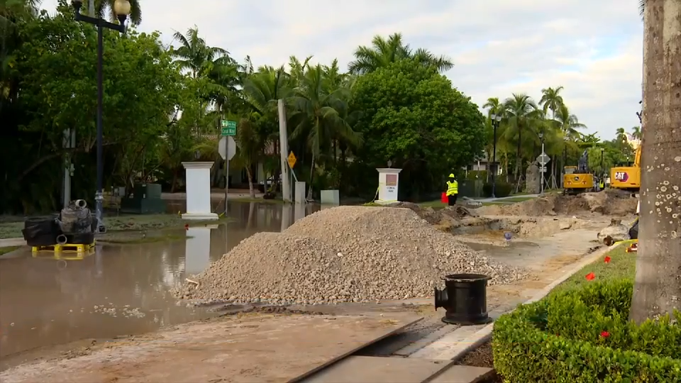 Repairs underway for water leak near Las Olas Blvd at Coral Way — WSVN 7 Broward, Coconut Creek Community news