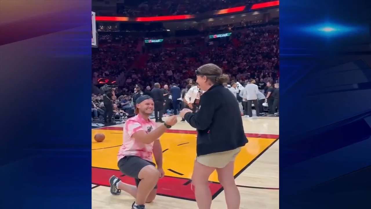 Miami Heat fan proposes to girlfriend during game — Coconut Creek Sports news